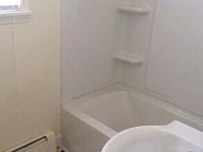 28 Madison Ave in Toms River, NJ - Building Photo - Building Photo