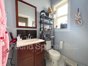 130 Emerald St S in Hamilton, ON - Building Photo - Building Photo