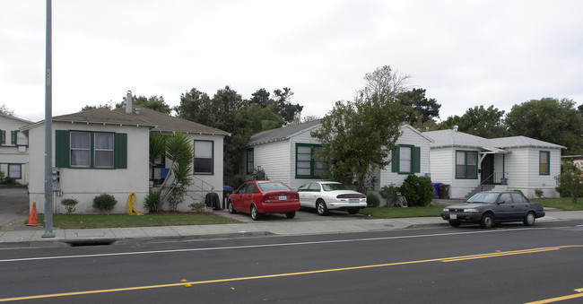 2376-2388 Road 20 in San Pablo, CA - Foto de edificio - Building Photo