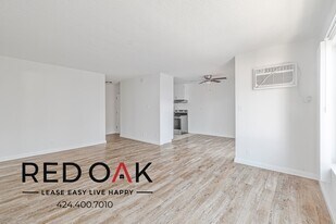 358 S Commonwealth Ave in Los Angeles, CA - Building Photo