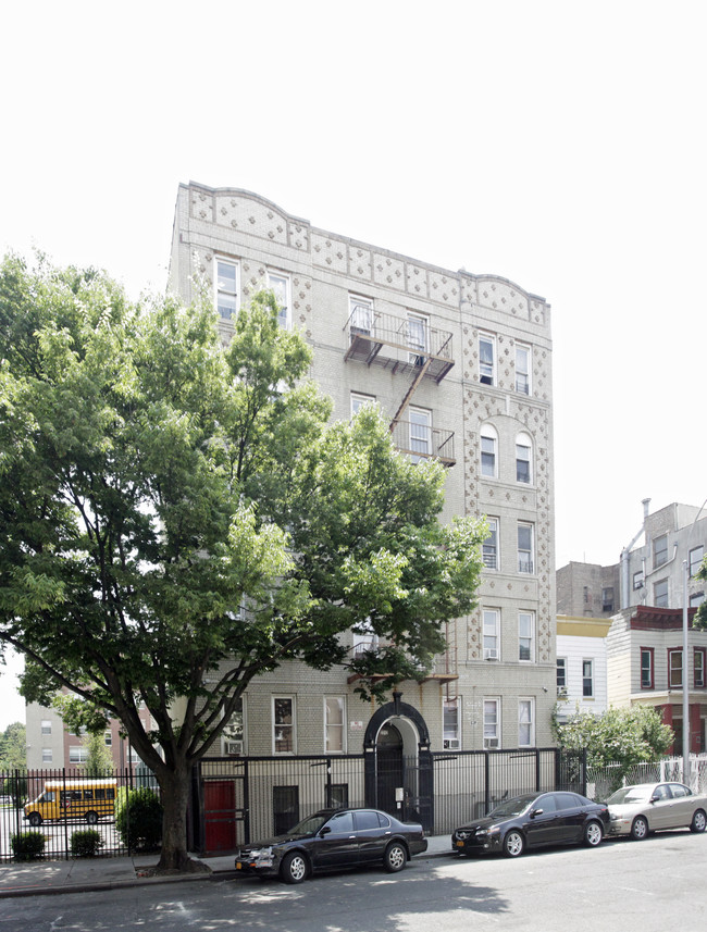 2312 Prospect Ave in Bronx, NY - Foto de edificio - Building Photo