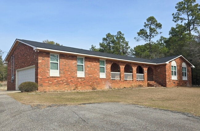 2327 Tobacco Rd in Augusta, GA - Building Photo - Building Photo