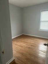 187 4th Ave, Unit 2 in East Orange, NJ - Foto de edificio - Building Photo