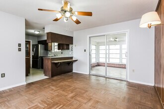 34449 Black Bass Cir in Fruitland Park, FL - Building Photo - Building Photo