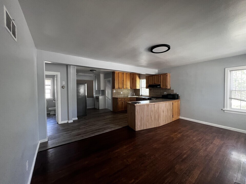 2127 3rd Ave N in Great Falls, MT - Building Photo