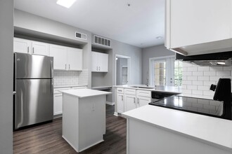 Toscana in Austin, TX - Foto de edificio - Building Photo