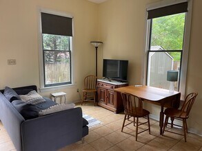 624 W College Ave, Unit Cottage in Decatur, GA - Building Photo - Building Photo