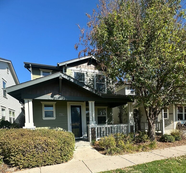 8365 E 22nd Ave in Denver, CO - Building Photo
