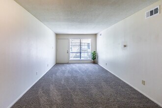 Rangepark Apartments in Memphis, TN - Foto de edificio - Interior Photo