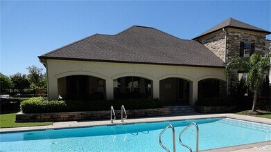 9033 Creekstone Lake Dr in Houston, TX - Building Photo - Building Photo