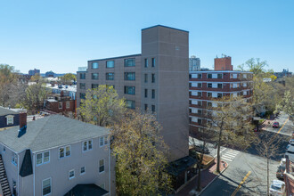 280 Harvard House Condominium in Cambridge, MA - Foto de edificio - Building Photo