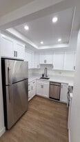 3000 Associated Rd in Fullerton, CA - Building Photo