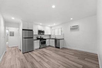 925 W 30th St in Los Angeles, CA - Building Photo - Building Photo