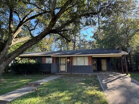 1547 Dianne Dr in Jackson, MS - Building Photo