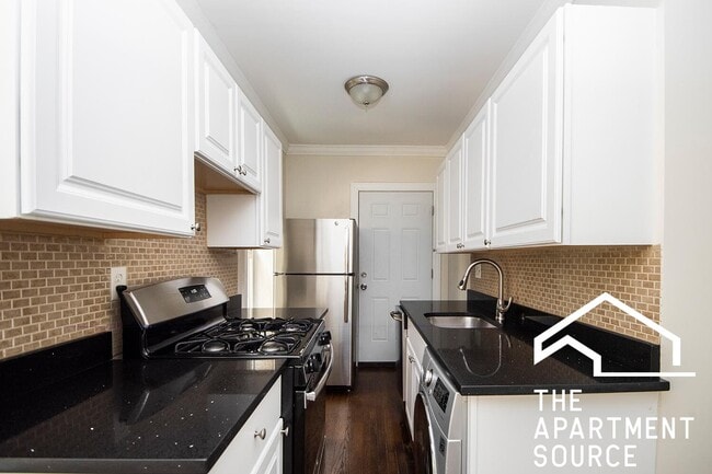 property at 839 W Cornelia Ave