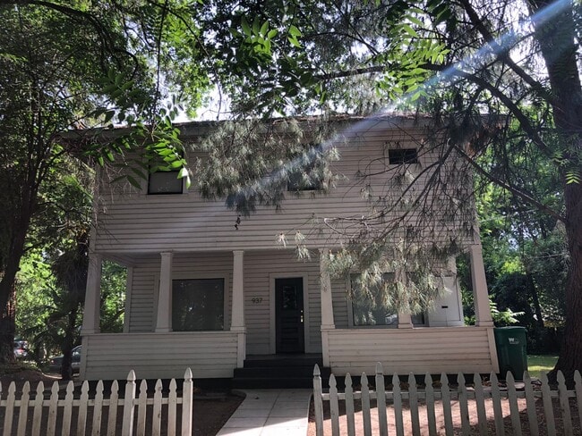 property at 937 Orient St