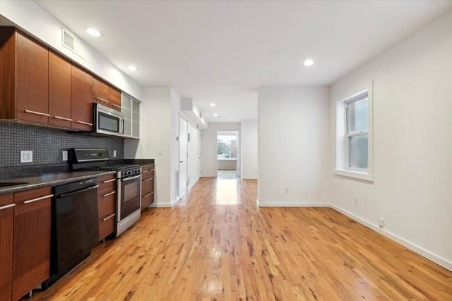 1432 N Cadwallader St, Unit #2