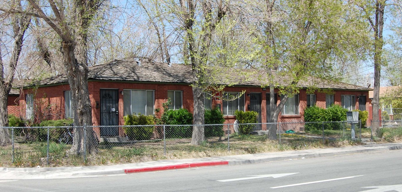 1695 Locust St in Reno, NV - Foto de edificio