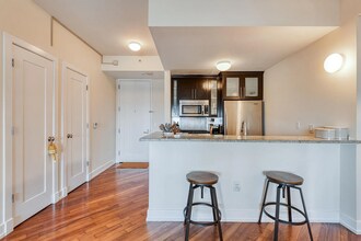 105 Greene St, Unit 1505 in Jersey City, NJ - Foto de edificio - Building Photo