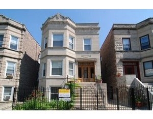 2528 W Cortez St in Chicago, IL - Building Photo