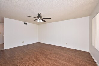 6438 E Butte St-Unit -2 in Mesa, AZ - Building Photo - Building Photo