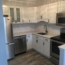 6161 N Hoyne Ave in Chicago, IL - Foto de edificio - Building Photo