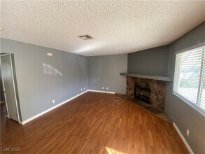 7948 Decker Canyon Dr in Las Vegas, NV - Building Photo - Building Photo