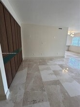 1060 92nd St in Bay Harbor Islands, FL - Building Photo - Building Photo