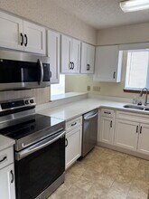 250 Kathy Ct in Mary Esther, FL - Building Photo - Building Photo