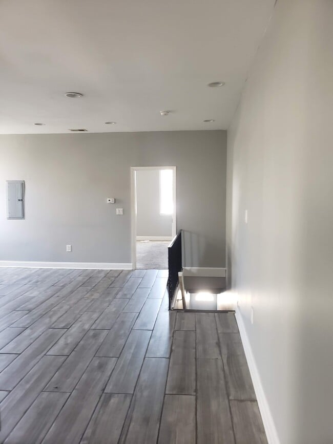 3416 W Clearfield St, Unit #2