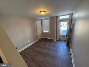 134 W Airy St in Norristown, PA - Foto de edificio - Building Photo