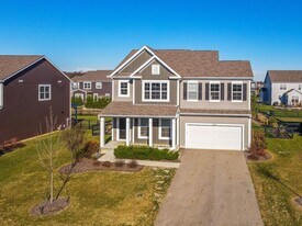 4032 Stonehill Wy in Powell, OH - Building Photo