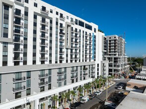 101 Dania Beach in Dania Beach, FL - Building Photo - Building Photo