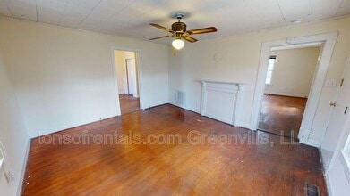 359 Carney St in Drayton, SC - Building Photo - Building Photo
