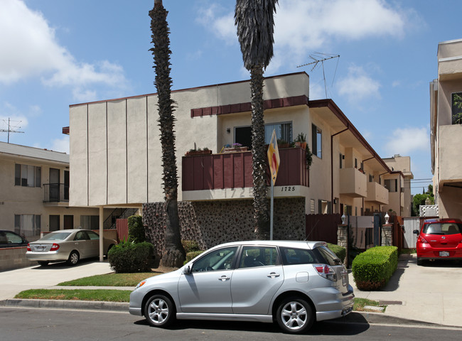 1725 Federal Ave in Los Angeles, CA - Building Photo - Building Photo