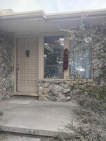 15 El Arco Dr in Albuquerque, NM - Building Photo