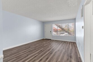 1804 W 78th St in Los Angeles, CA - Building Photo - Building Photo