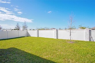 454 Silver Palm Dr in Haines City, FL - Building Photo - Building Photo