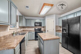 25 Justice Dr in Fort Mitchell, AL - Building Photo - Building Photo