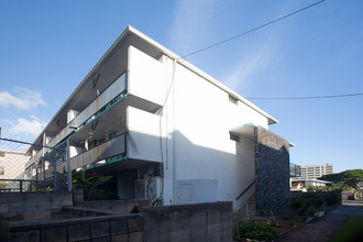 622 Nalanui St in Honolulu, HI - Building Photo - Building Photo