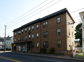 Ev-Heln in Pawtucket, RI - Building Photo - Building Photo