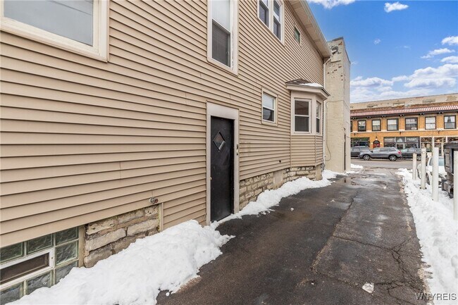 1431 Hertel Ave in Buffalo, NY - Building Photo - Building Photo