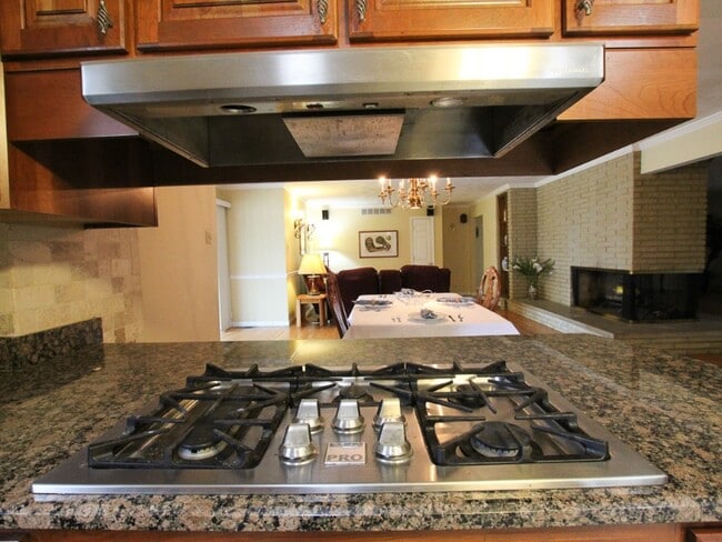 4950 Lemay Ferry Rd in Mehlville, MO - Building Photo - Building Photo