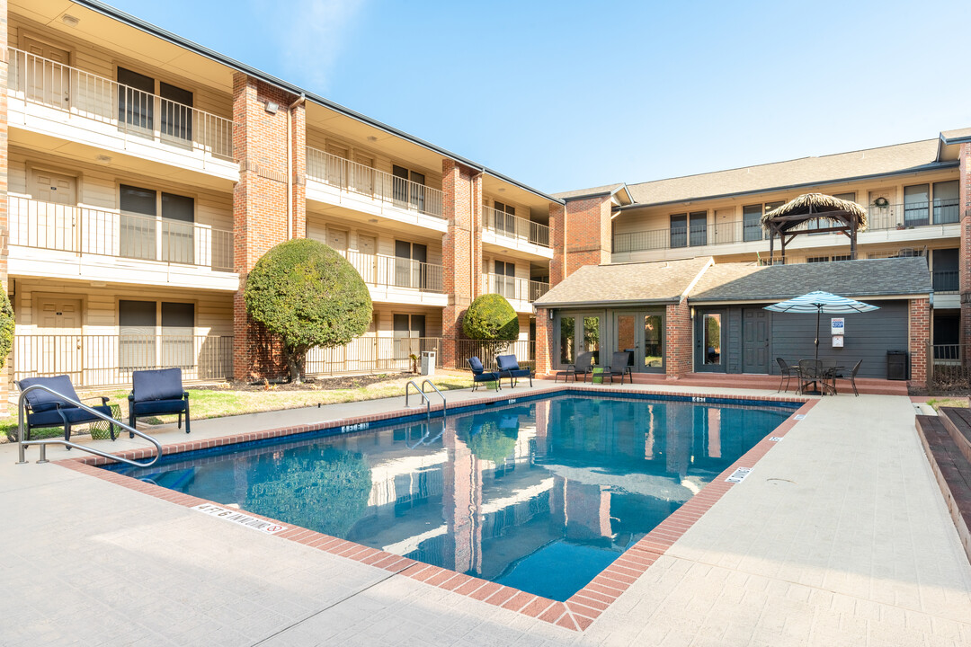 Rockwood Apartments in Austin, TX - Building Photo