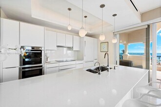 19253 Fisher Island Dr in Miami Beach, FL - Building Photo - Building Photo