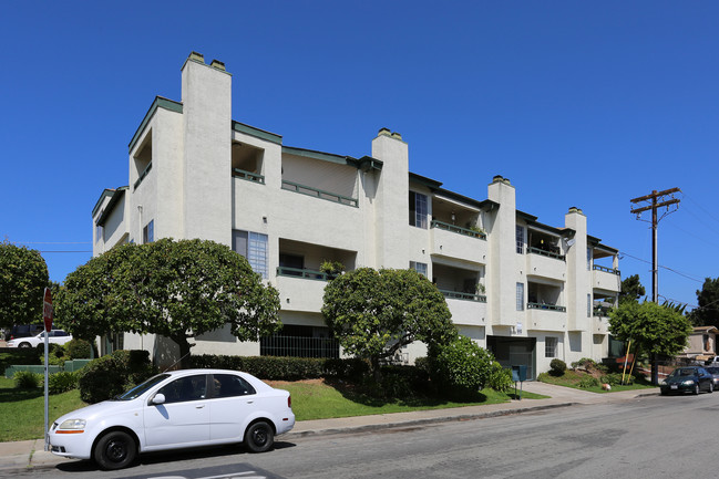 580-592 8th St in Imperial Beach, CA - Building Photo - Building Photo