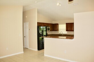 8136 Egret Rd in Ft. Myers, FL - Building Photo - Building Photo
