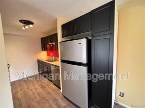 2150 Pauline Blvd in Ann Arbor, MI - Building Photo - Building Photo