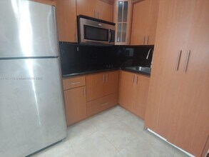 7928 Harding Ave in Miami Beach, FL - Building Photo - Building Photo