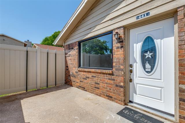 property at 2240 Tarpley Rd